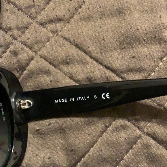 💯% authentic Channel glasses - Picture 7 of 8